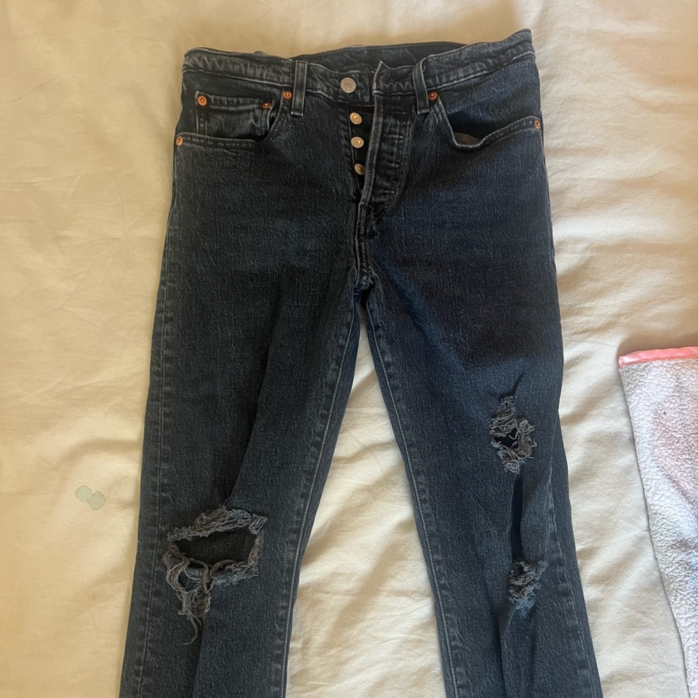 Levi’s 501 straight leg jeans size 27